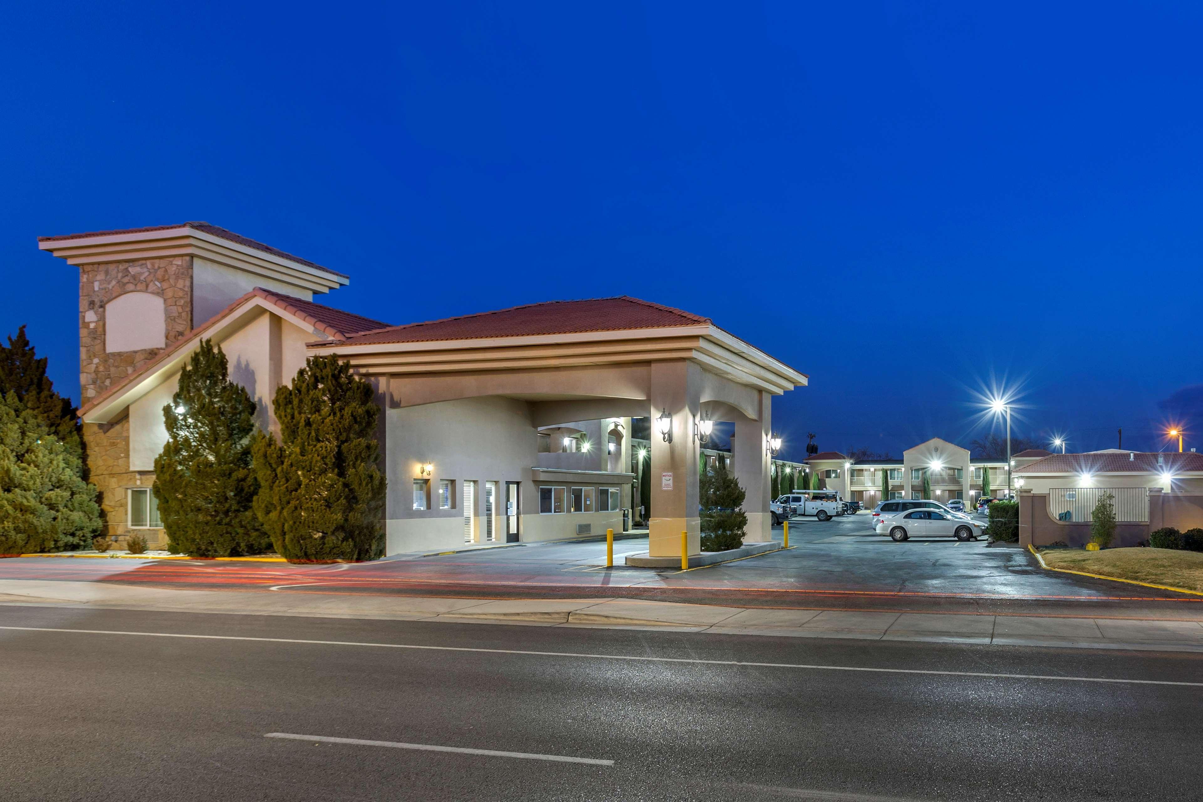 Best Western El Rancho Palacio Hotel Roswell Exterior photo